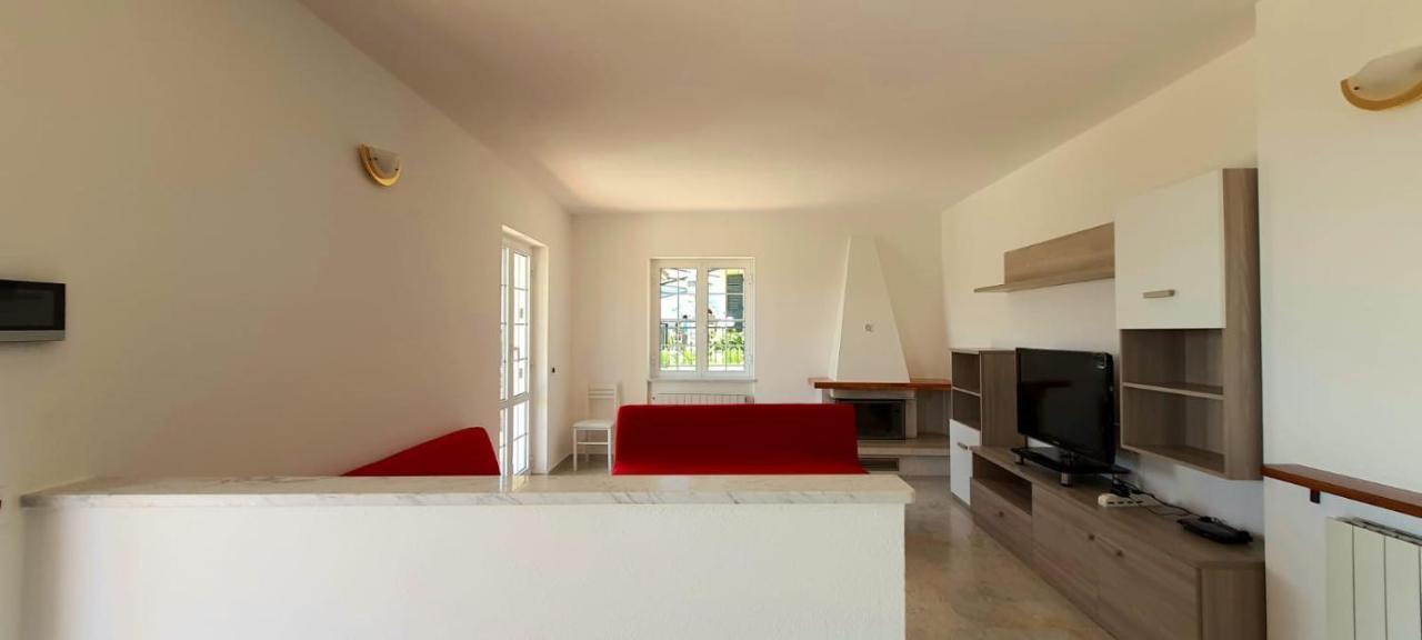 Casa Del Sole #Bluchalet Apartment Leivi Exterior photo